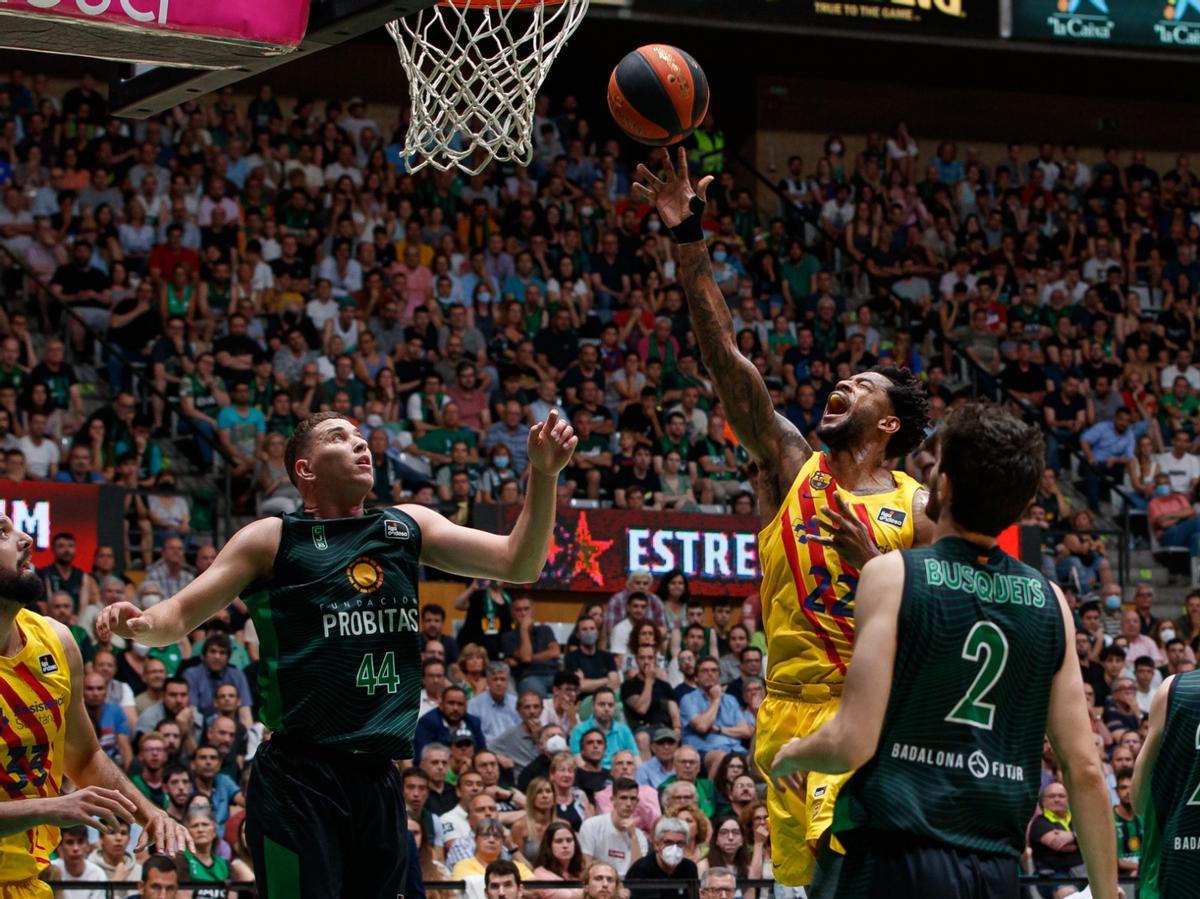 Higgins, en un partido contra la Penya