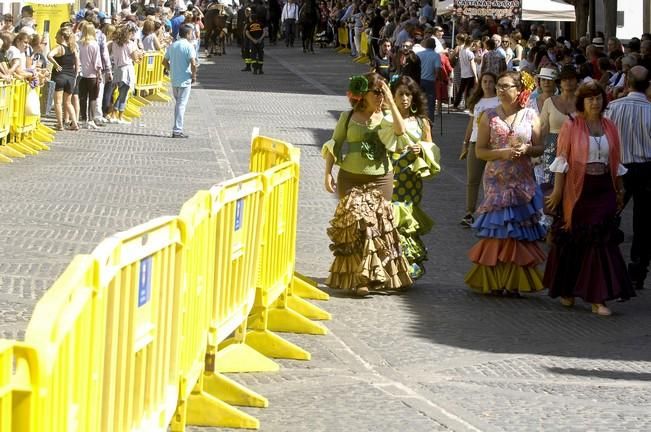 ROMERIA ROCIERA Y OFRENDA A LA VIRGEN