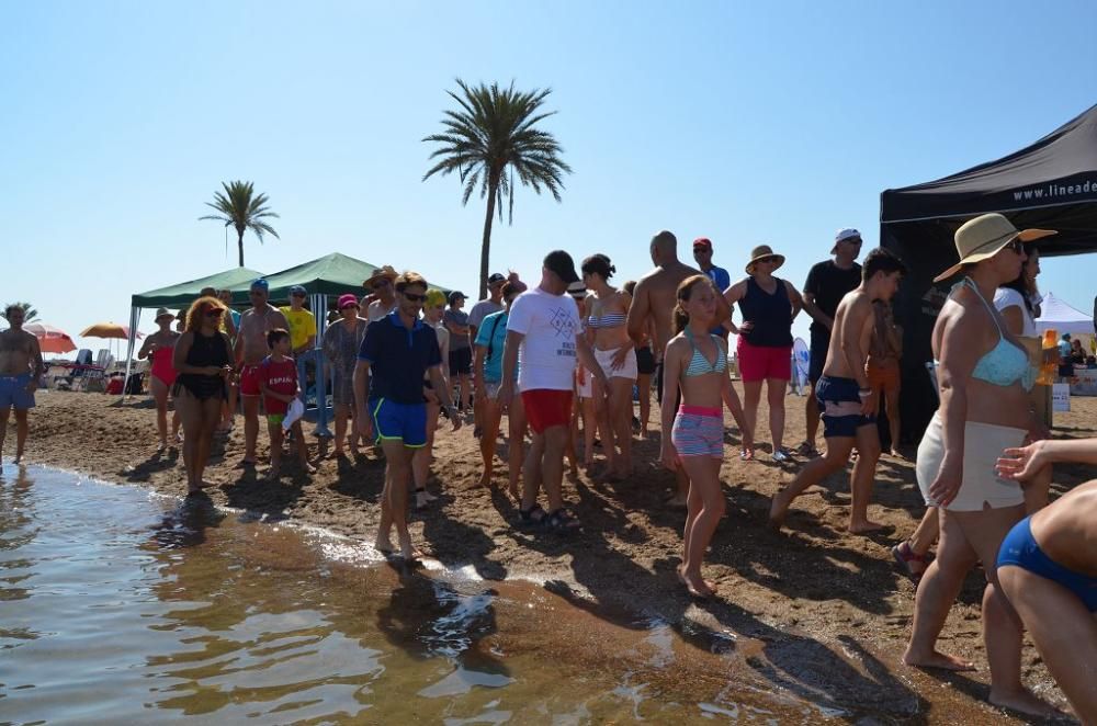 Más de 200 participantes 'se mojan' por la esclerósis múltiple en Playa Paraíso