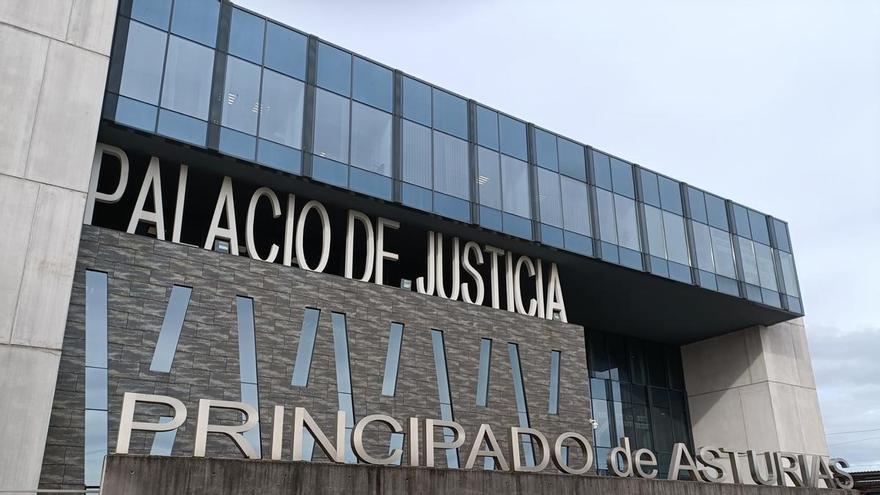 Dos años de cárcel y más de 10.000 euros de indemnización por agresión sexual a su pareja, maltrato de género e injurias