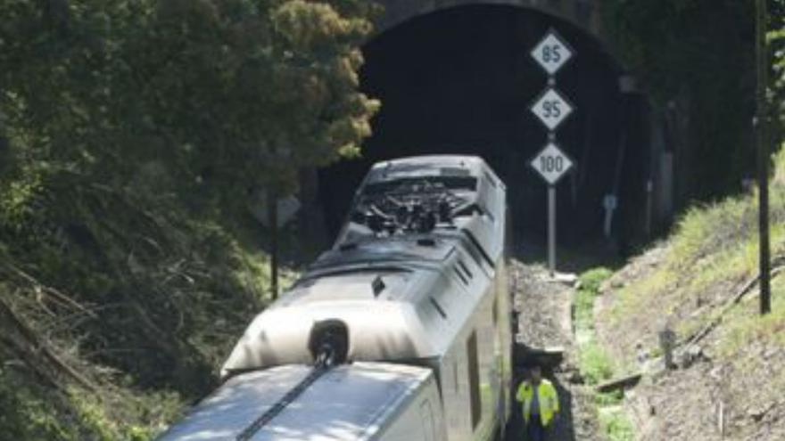 Un tren Alvia. | // CASTELEIRO