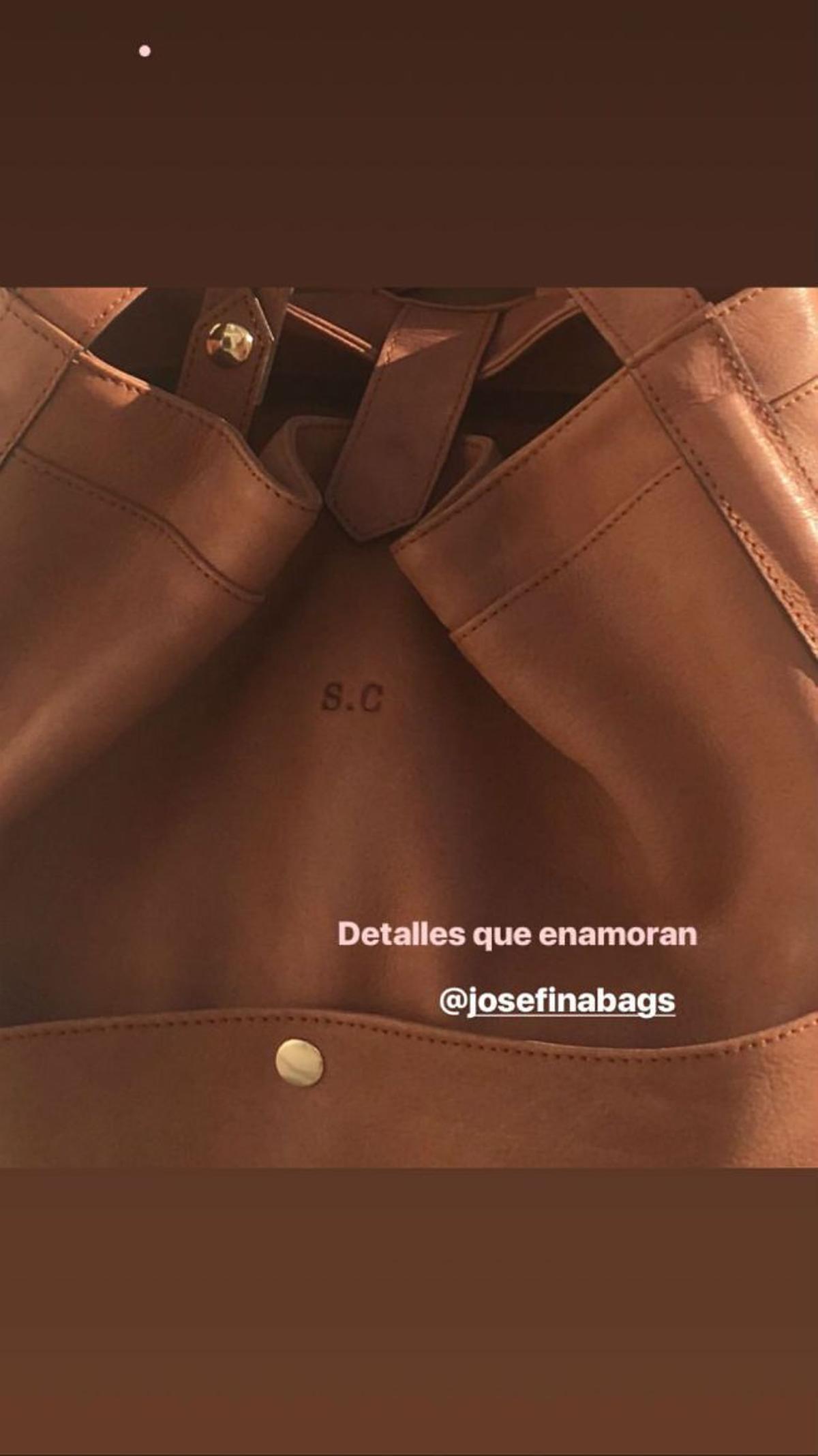 Mochila personalizada de Sara Carbonero de la marca Josefina