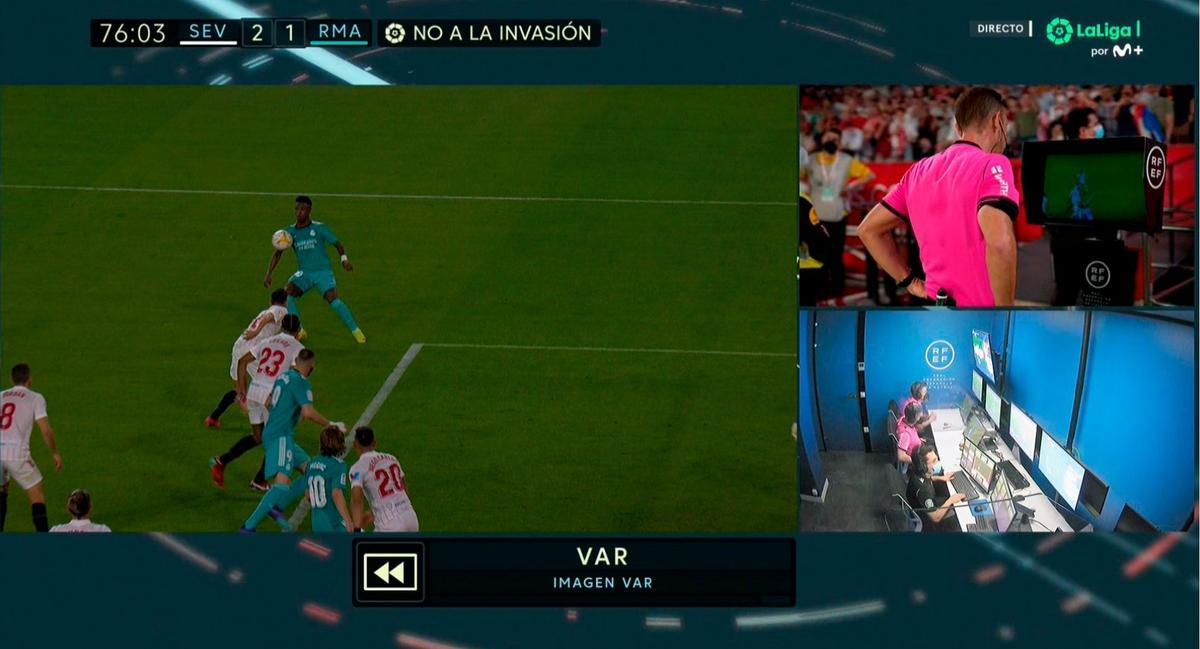 El colegiado anuló este gol de Vinicius ante el Sevilla por mano El colegiado anuló este gol de Vinicius ante el Sevilla por mano