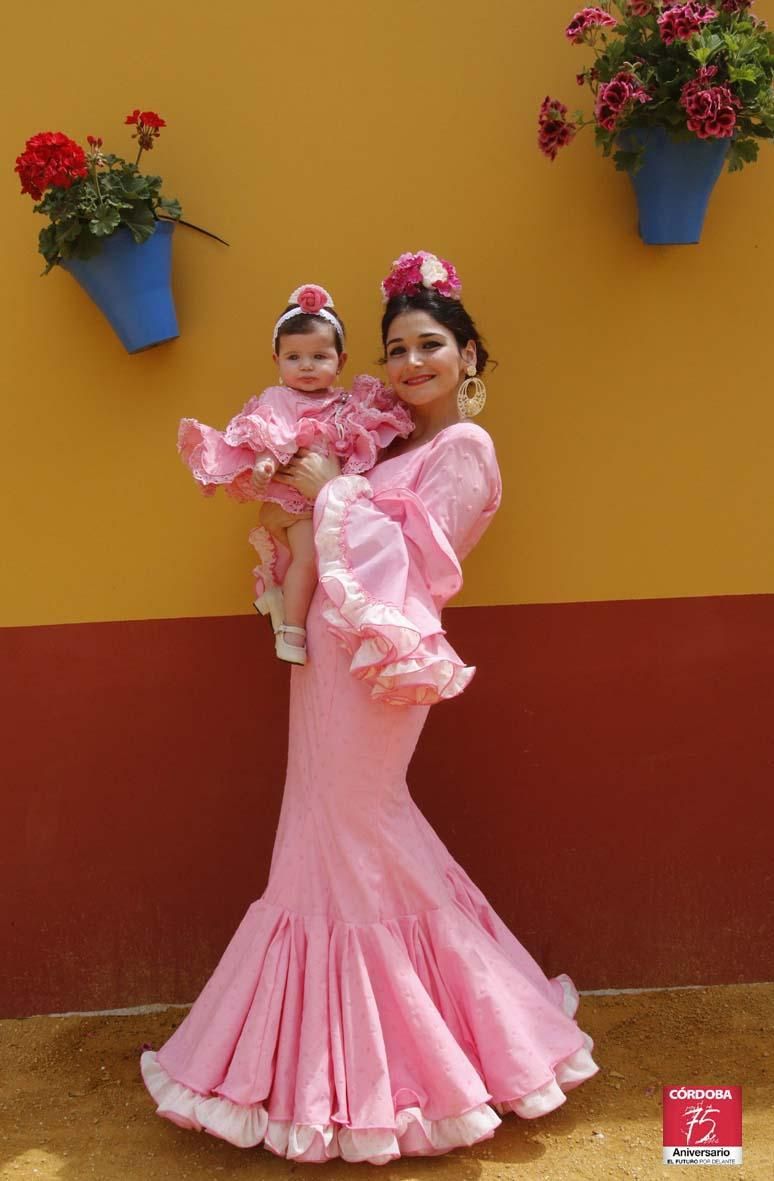 Fotogalería / Trajes de gitana en la Feria de Córdoba