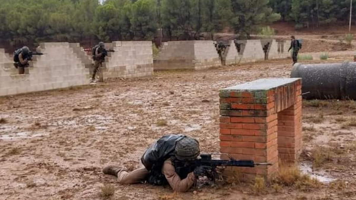 Maniobras de los alumnos de 1º de la Academia Militar General de Zaragoza, curso donde se forma la princesa Leonor