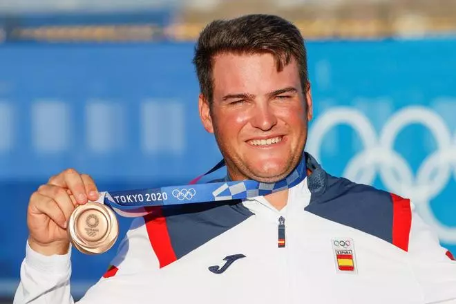 Joan Cardona, medalla de bronce en la clase Finn