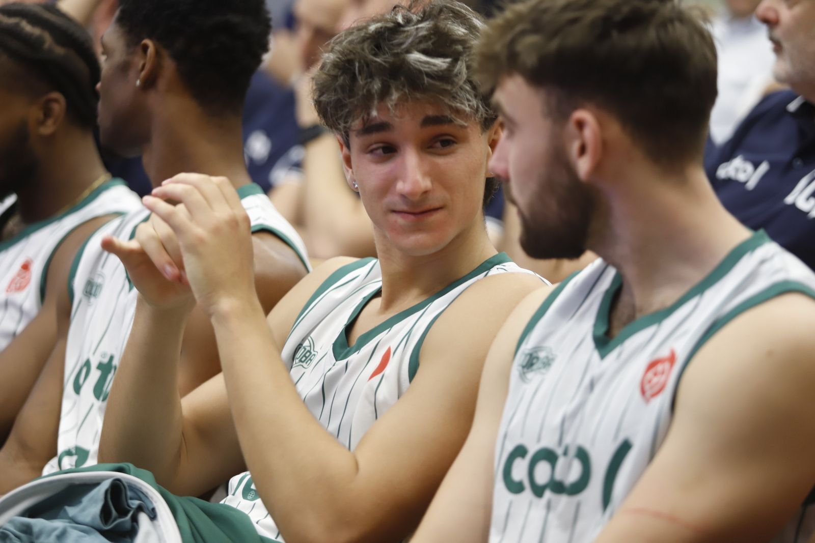La puesta de largo de los equipos del Coto Córdoba de Baloncesto en imágenes