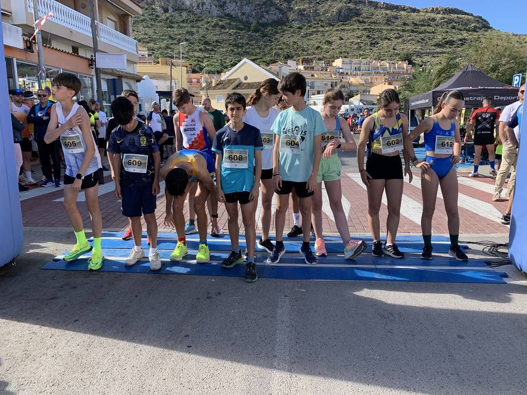 Imágenes de la carrera popular en La Azohia este sábado