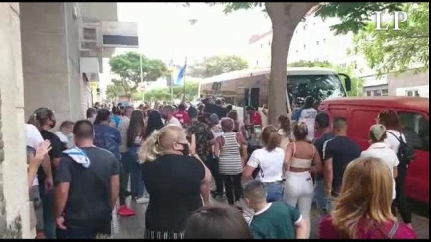 Fiesta en Tamaraceite tras el ascenso del equipo a Segunda B