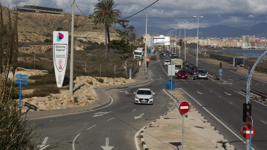 El Acceso Sur de Alicante desde Agua Amarga será finalmente una vía urbana para peatones y ciclistas.