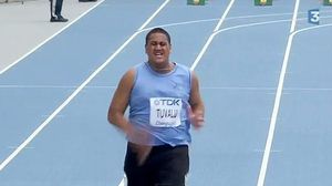 La carrera de Tuvalu als Mundials dAtletisme