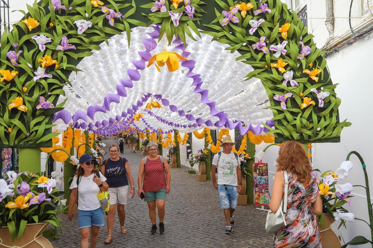 Fotogalería | Campo Maior se engalana con flores hasta el próximo domingo Fotogalería | Campo Maior se engalana con flores hasta el próximo domingo