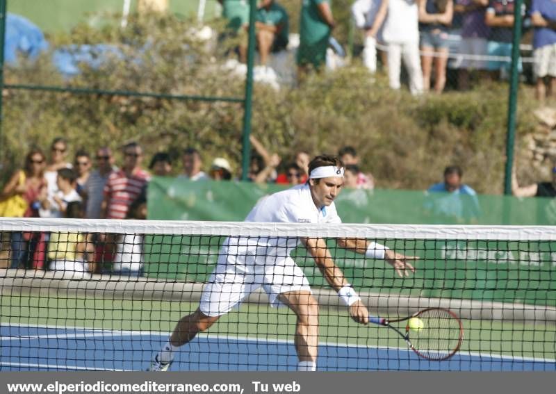 GALERÍA DE FOTOS- Bautista desata la locura peloteando con Ferrer en La Coma