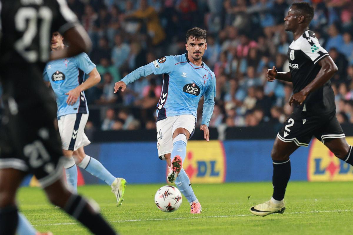 Damián durante el partido de la Europa League del Celta contra el PAOK