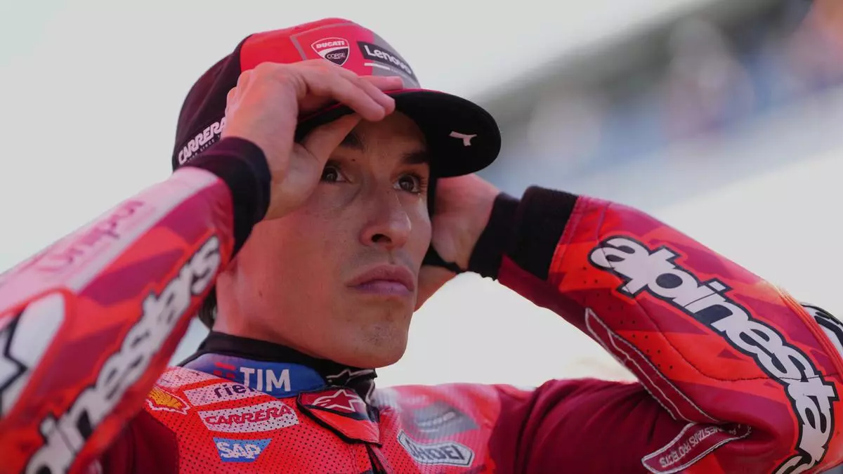 Ducati desvela cambios en la moto de M芍rquez para "darle m芍s confianza"
