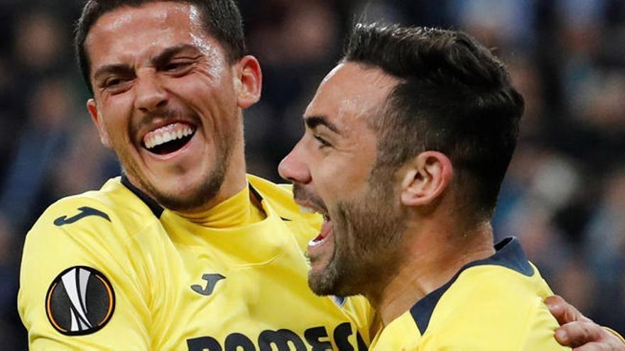 Fornals celebra un gol con Iborra.