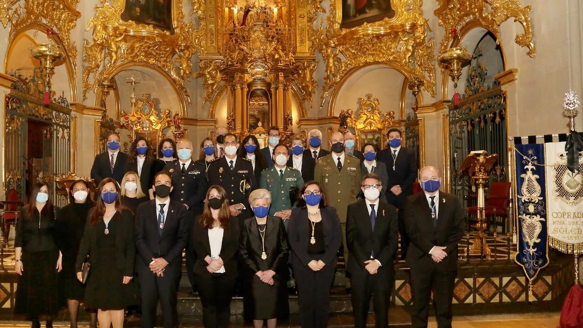 Concurrida asistencia de cofrades y autoridades en la basílica.