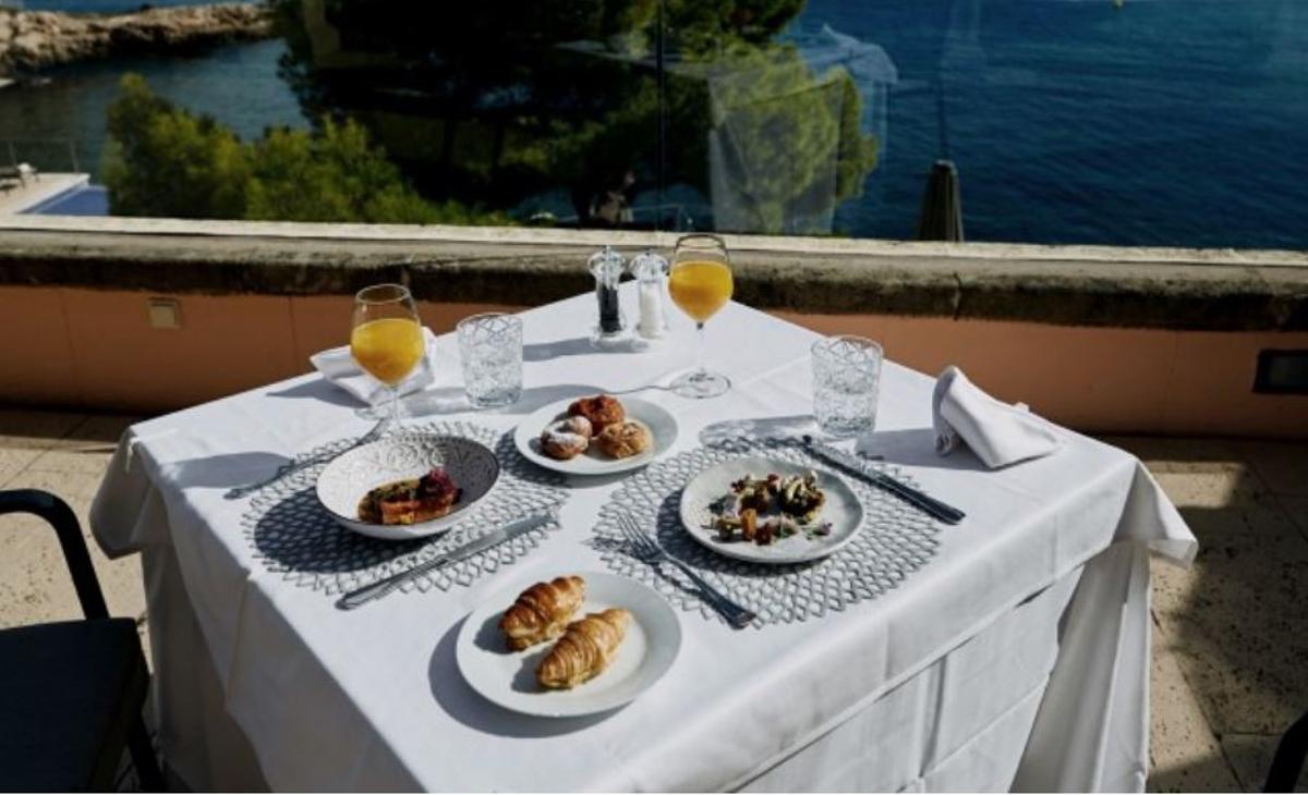 El desayuno a la carta del Hospes Maricel fue el pionero, ya ha cumplido veinte años.