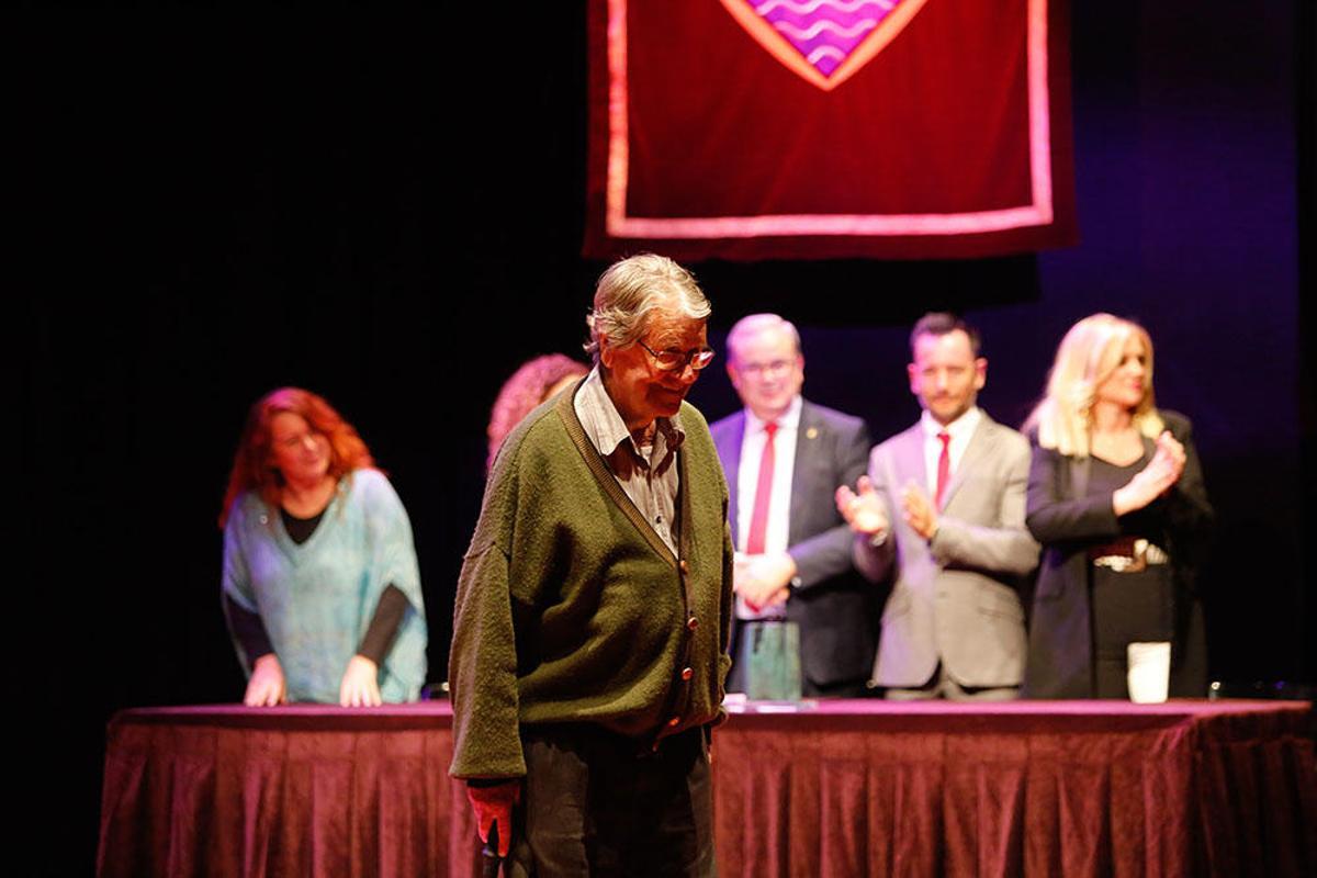 El Consell de Ibiza entrega sus máximas distinciones en una gala marcada por el recuerdo a Joan Tur.