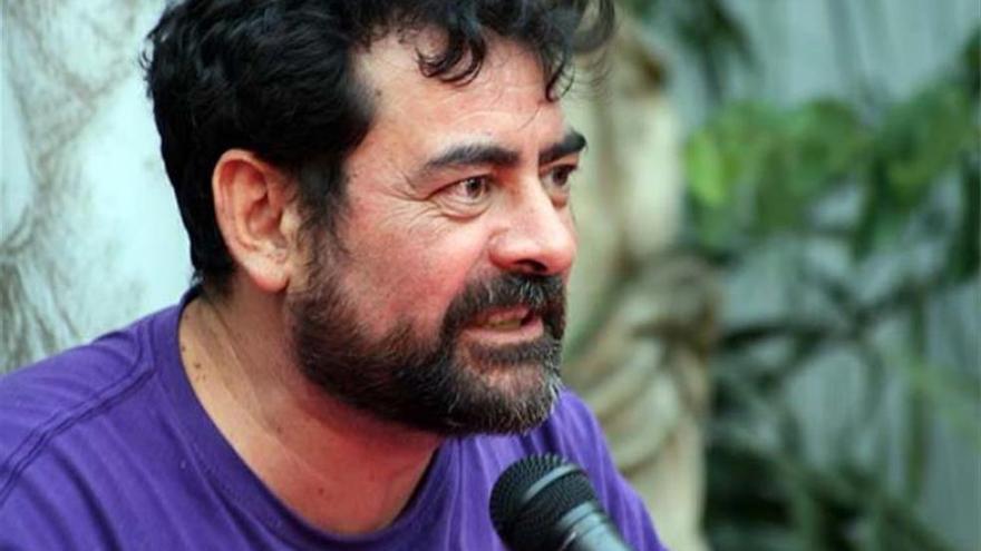 Miguel Ángel García Argüez gana el premio de novela Carolina Coronado