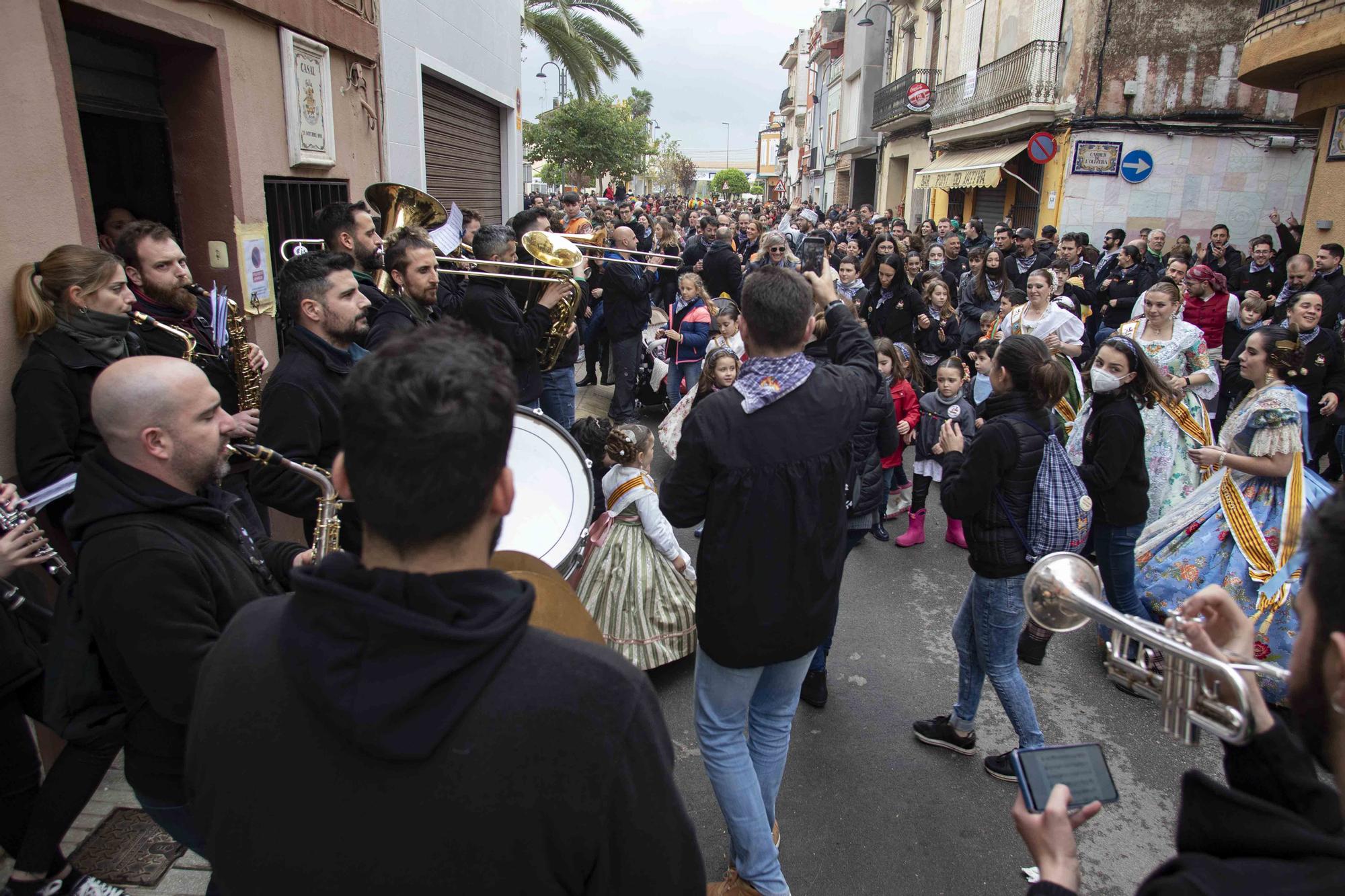 Los tradicionales pasodobles falleros vuelven a las calles de Alzira