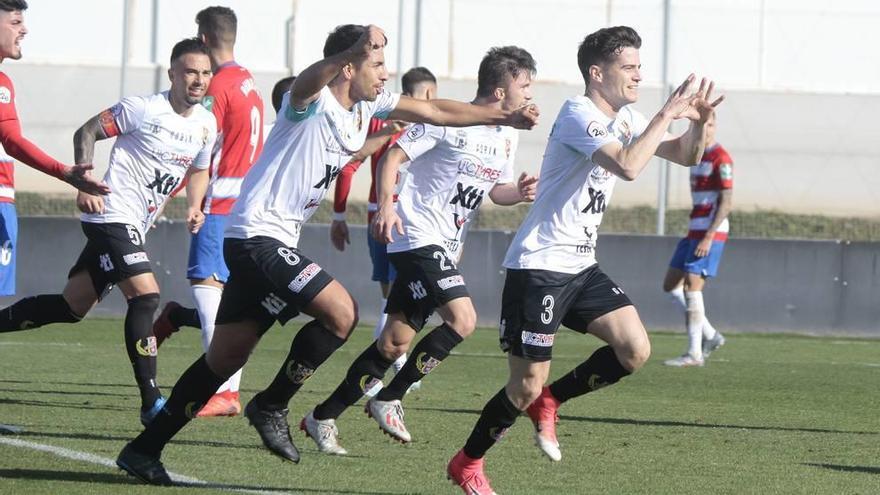 El Yeclano toma Granada