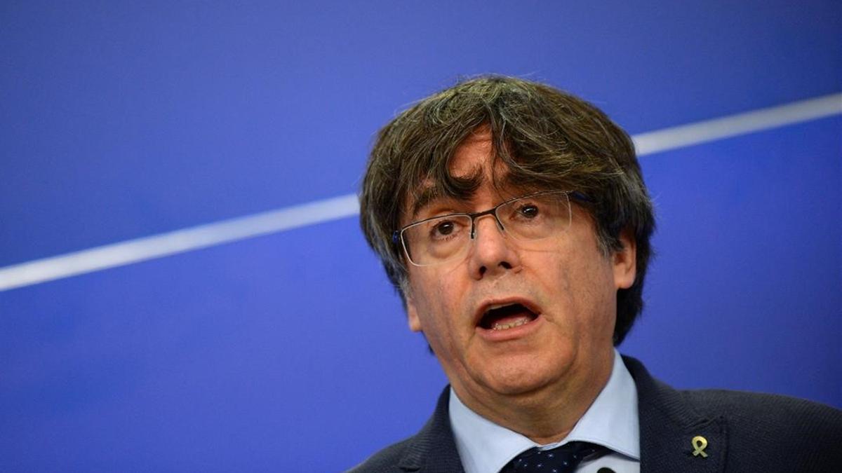 Former member of the Catalan government Carles Puigdemont speaks at the European Parliament in Brussels  Belgium  February 24  2021  REUTERS Johanna Geron