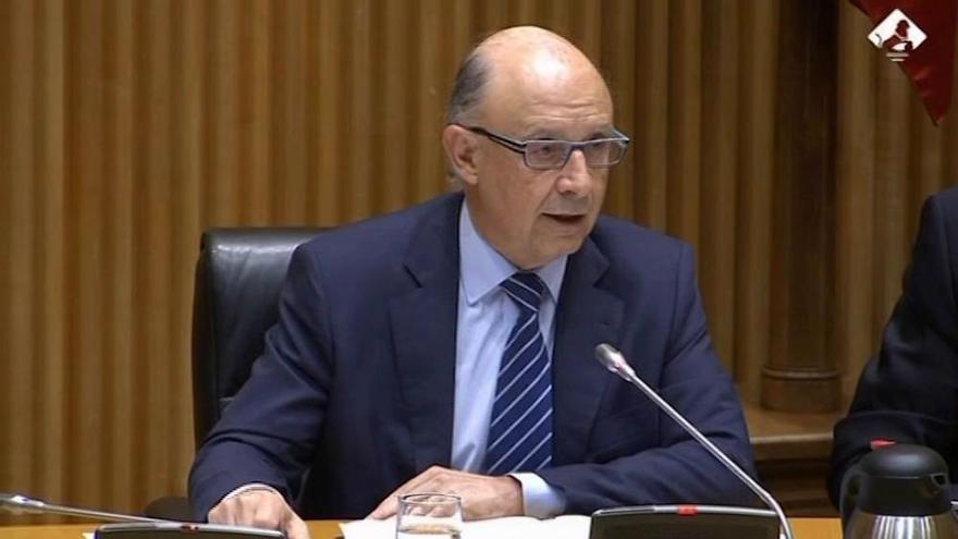 Cristóbal Montoro propone ahora prohibir por ley las amnistías fiscales