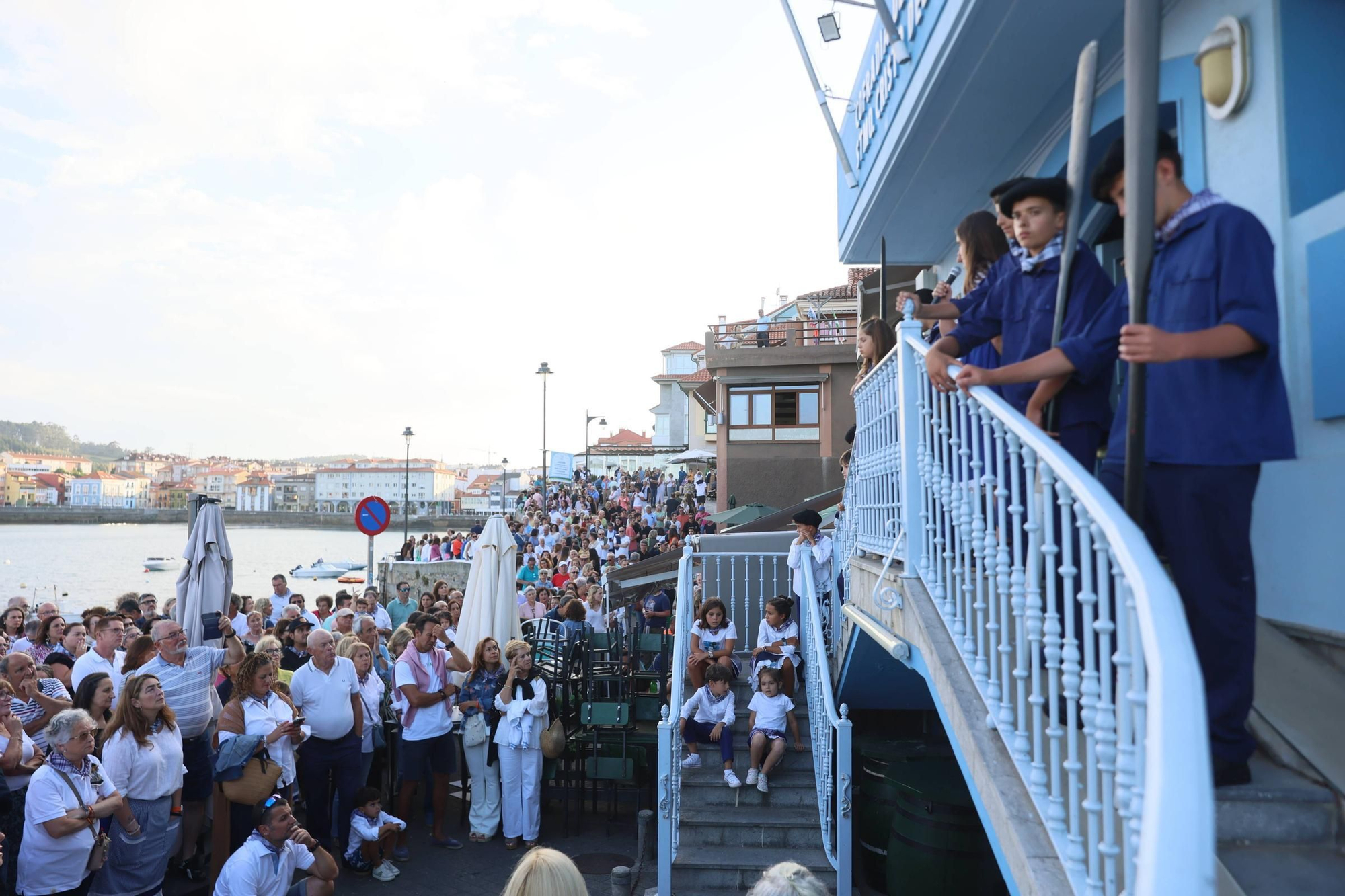 EN IMÁGENES: La procesión de "la llamada de la mar" en el Carmen de Luanco