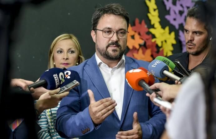 LAS PALMAS DE GRAN CANARIA A 02/06/2017. El presidente del PP en Canarias Asier Antona, visitó la Fundación Canaria para el tratamiento integral de la parálisis cerebral infantil. FOTO: J.PÉREZ CURBELO