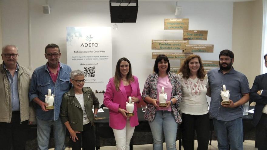 Adefo y Caixabank lanzan ‘Tierra de Oportunidades’