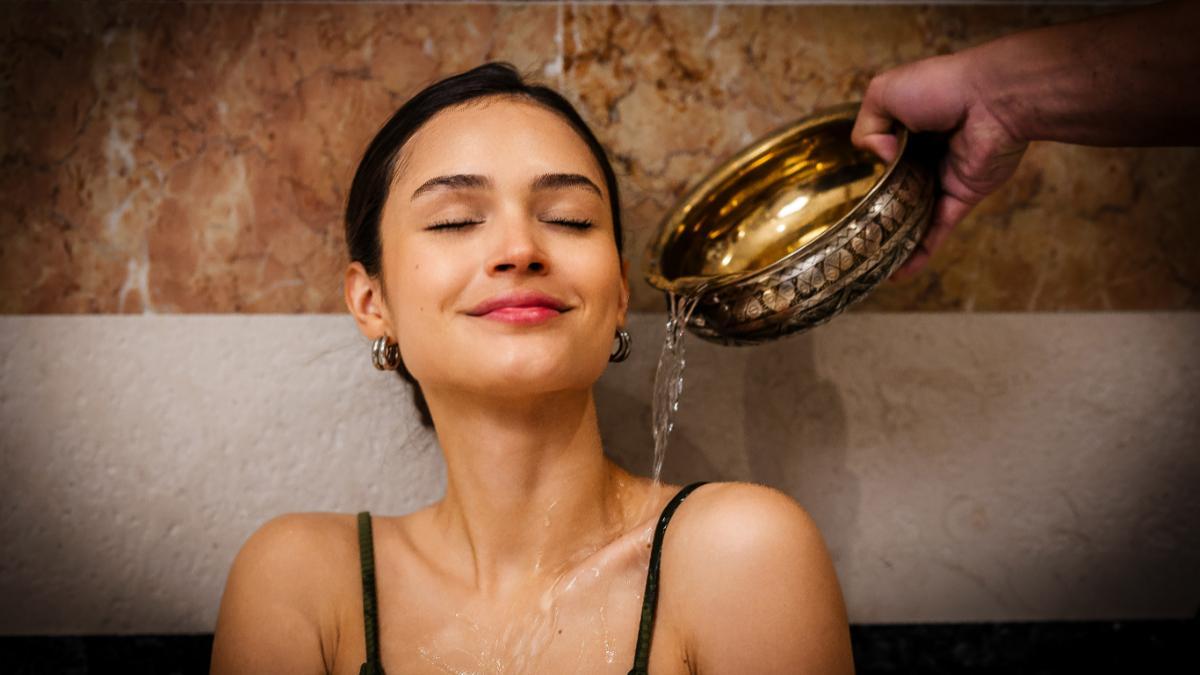 El espacio Sulis está diseñado como un refugio de calma donde el agua, los aromas y la música activan los cinco sentidos.