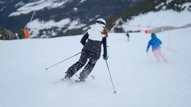 Bitllets de Rodalies Renfe i Ferrocarrils de la Generalitat per anar a diferents estacions d'esquí de Catalunya amb forfet inclòs: com adquirir-los