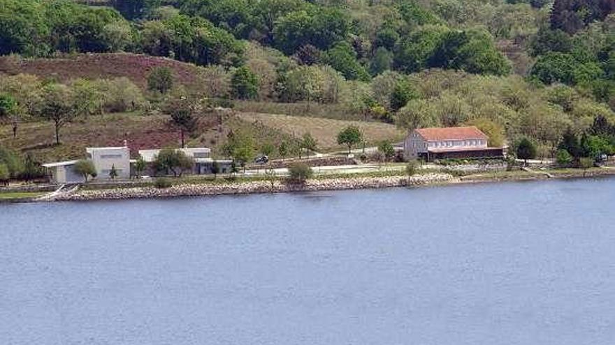 Embalse de As Conchas, en el Concello de Muíños. // Iñaki Osorio