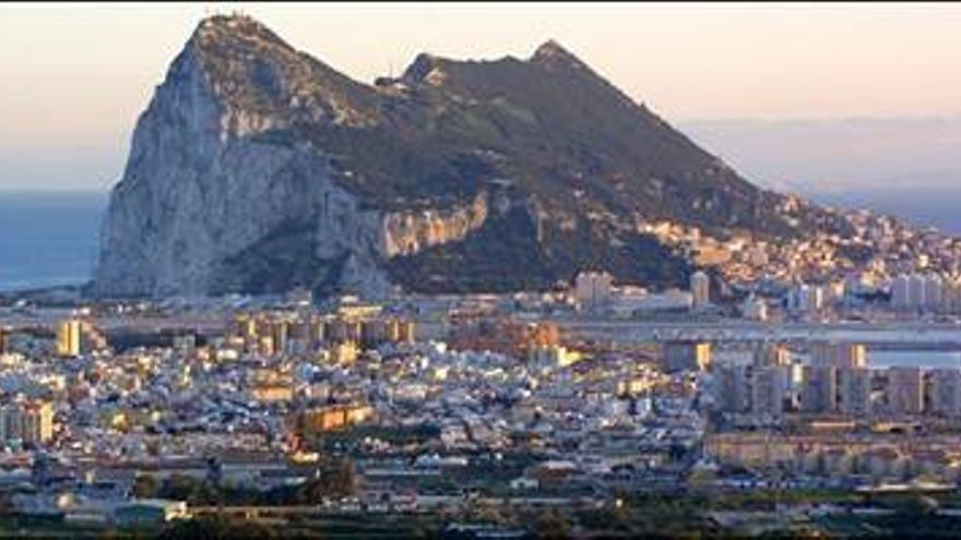 Refuerzo para proteger a pesqueros españoles en Gibraltar