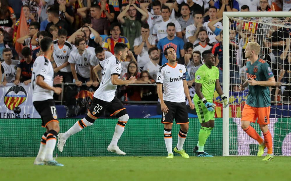 Valencia CF - Ajax: Las mejores fotos