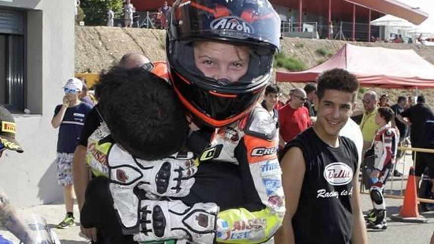 El alicantino Dani Holgado, con sólo 10 años, logra sus primeros puntos en Moto4