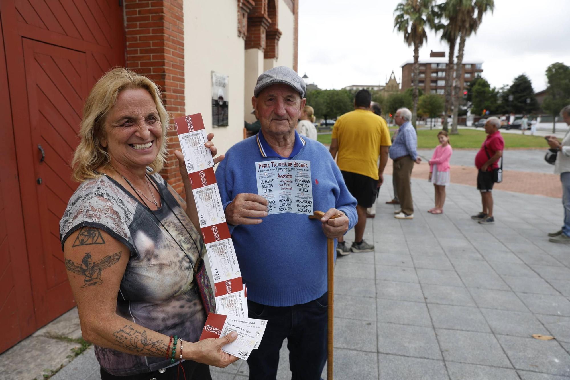El inicio de la renovación de abonos de la feria taurina de Gijón, en imágenes