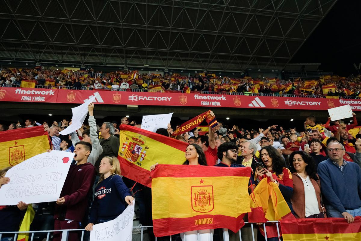 La Roja juega en Málaga contra Noruega, en imágenes