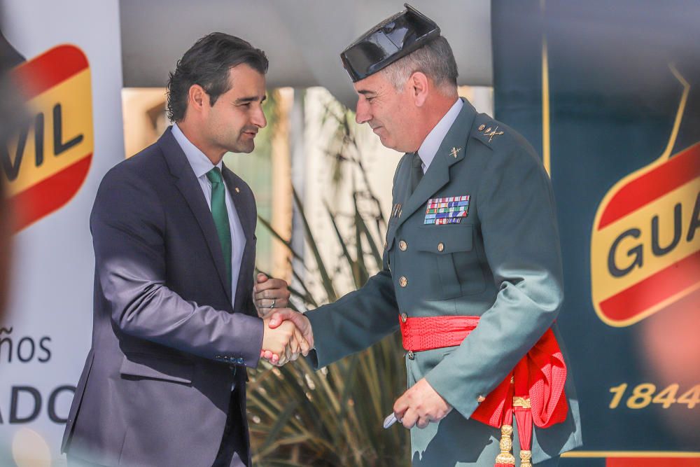 La Guardia Civil recibe un homenaje en Torrevieja