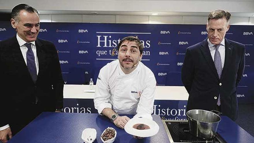 Jordi Roca, con David Conde y Carlos RodrÃ­guez de BBVA.