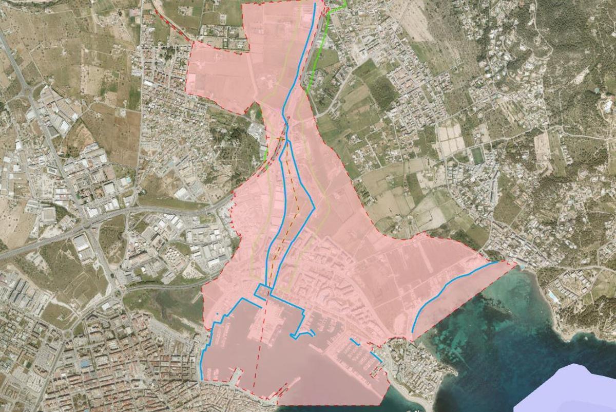 Delimitación de la única zona de riesgo potencial significativo de inundación que llega hasta el puerto de Ibiza.