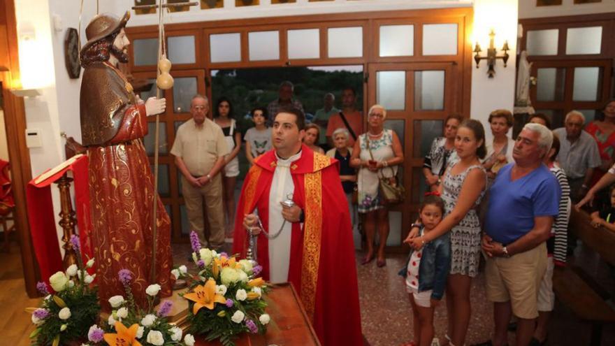 La capilla de San Vicente do Mar cumple 50 años