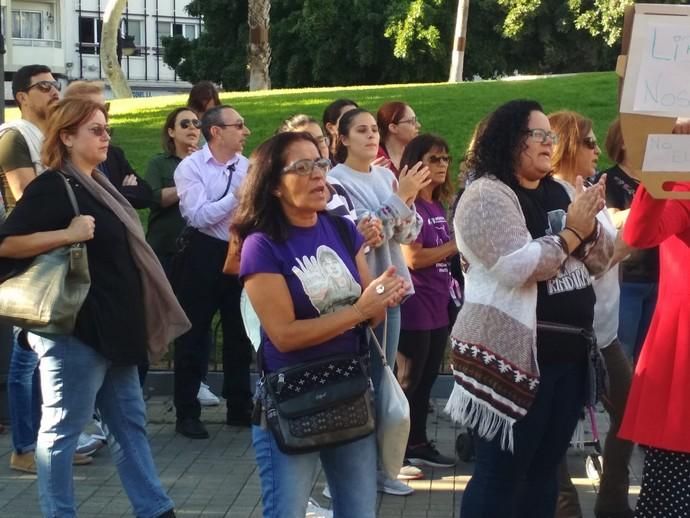 Nueva concentración en La Feria contra la libertad provisional de 'La Manada'