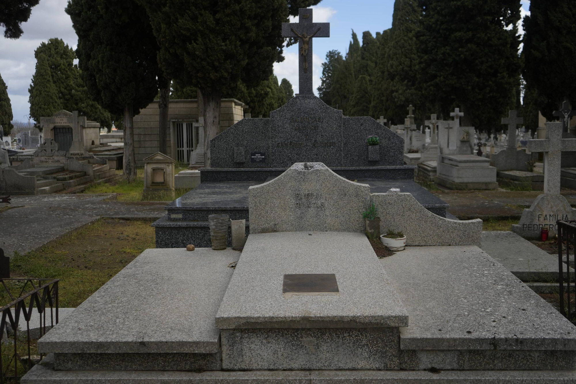 Los importantes daños del temporal en el Cementerio de Zamora