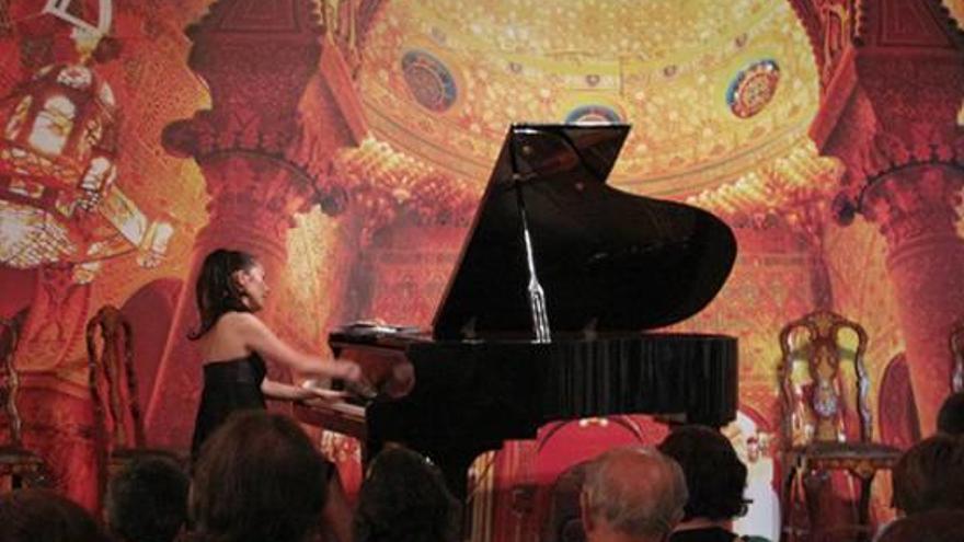 La prestigiosa pianista Ayako Fujiki actuará en el Port - Levante-EMV