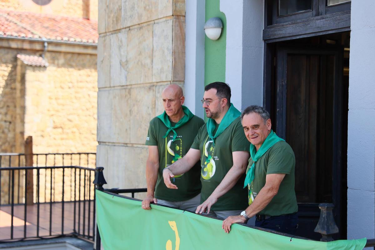 EN IMÁGENES: Concurso de escanciadores del Festival de la Sidra de Nava EN IMÁGENES: Concurso de escanciadores del Festival de la Sidra de Nava