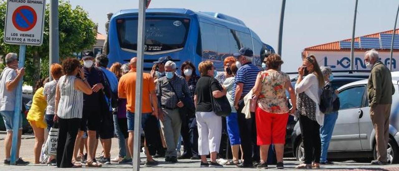 Un grupo de visitantes en O Corgo (O Grove).