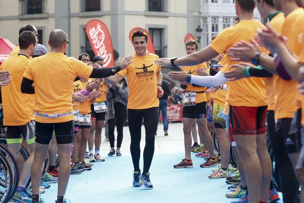 Carrera popular con Javier Gómez Noya, premio "Princesa de Asturias" de los Deportes 2016, en Avilés