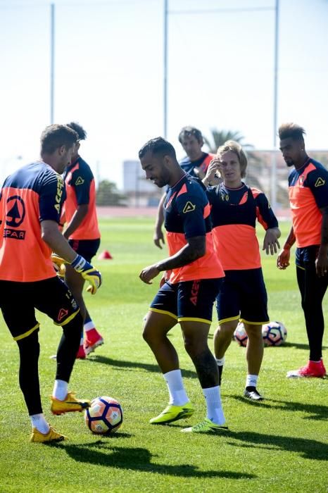 ENTRENAMIENTO UD LAS PALMAS 030517